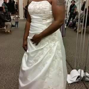 Wedding dress